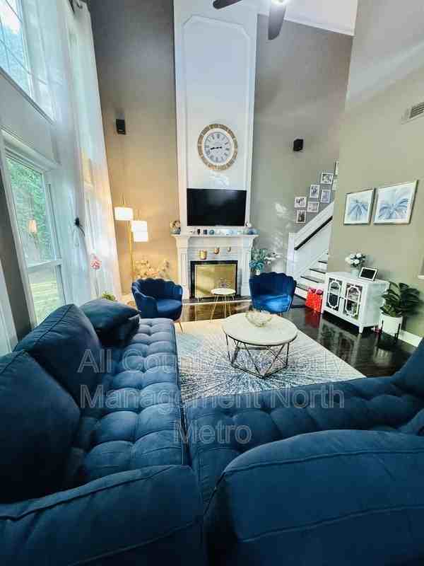 10915 Kimball Crest Dr - Photo 3 of 22