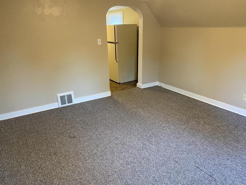 2916 Roosevelt St - Photo 2 of 10