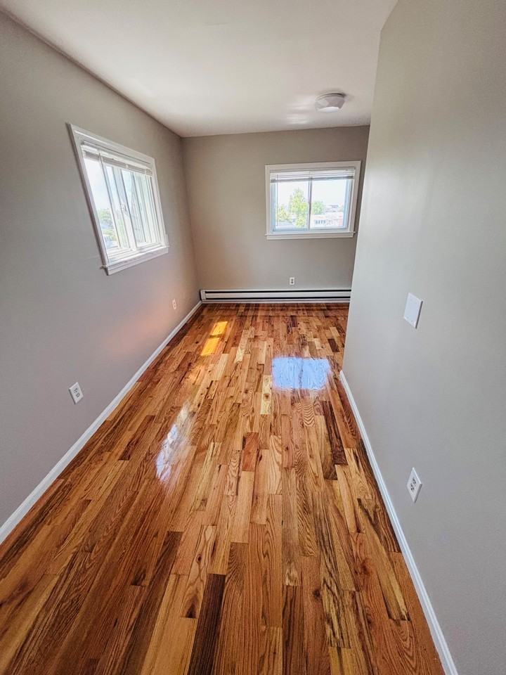 35 Roughan St #5B - Photo 5 of 6