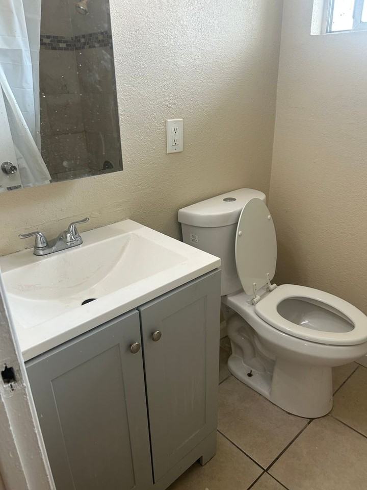 330 Seneca St #3 - Photo 5 of 13