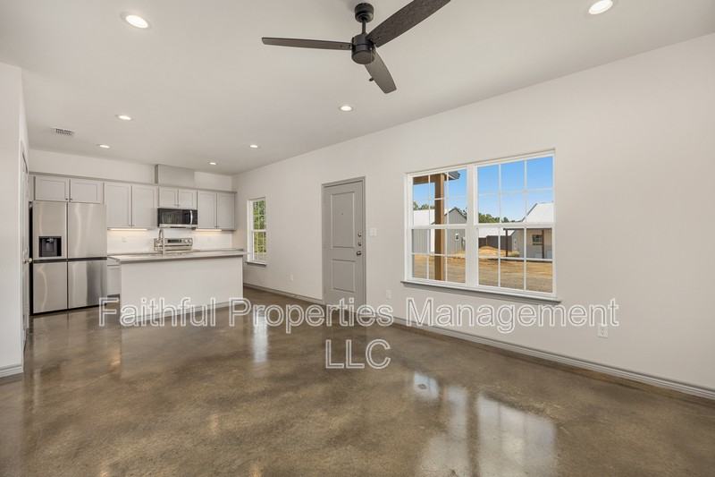 13554 Farm To Market Road - Photo 4 of 8