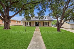 2423 W Gramercy Pl - Photo 1 of 1