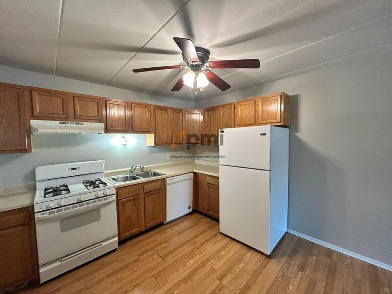 111 Harrington Ave #9 - Photo 3 of 12