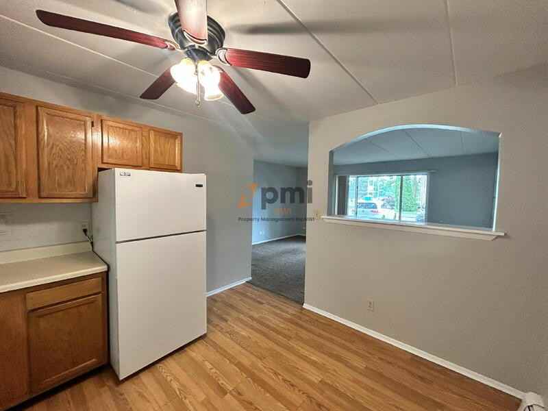 111 Harrington Ave #9 - Photo 4 of 12