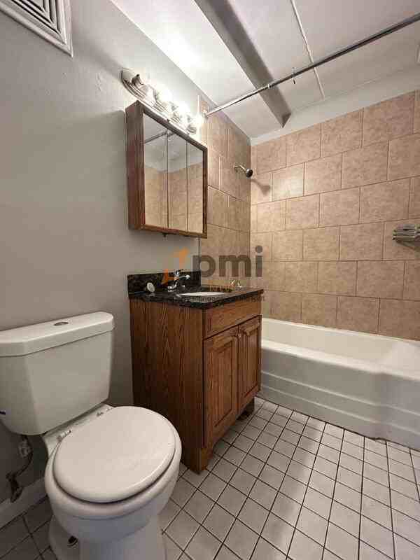 111 Harrington Ave #9 - Photo 7 of 12
