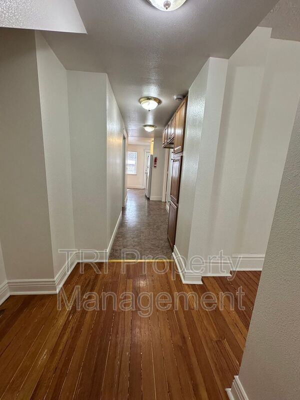 1526 9th Ave #4 - Photo 2 of 20