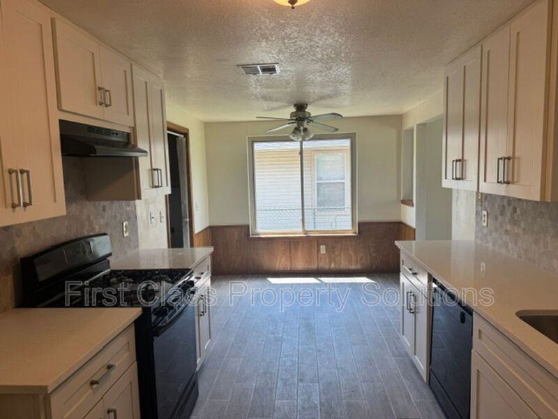 8613 E Parkridge Dr - Photo 6 of 17