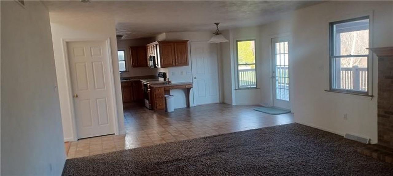 1502 Jennifer Ct - Photo 2 of 24