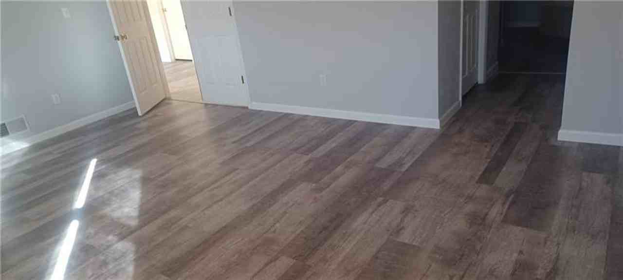 1502 Jennifer Ct - Photo 5 of 24