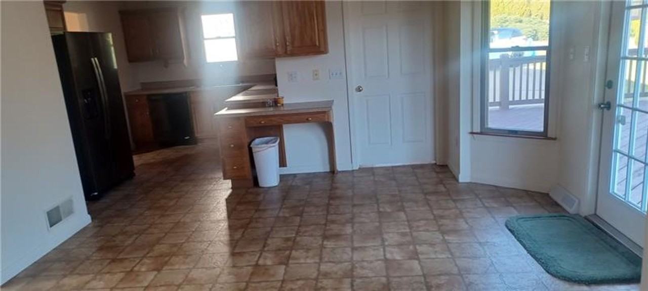 1502 Jennifer Ct - Photo 7 of 24