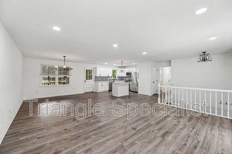1012 Askham Dr - Photo 6 of 17