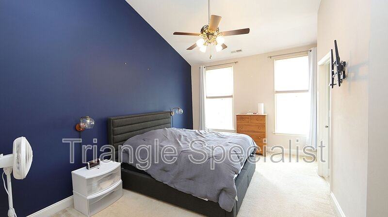 10510 Sablewood Dr #109 - Photo 7 of 13