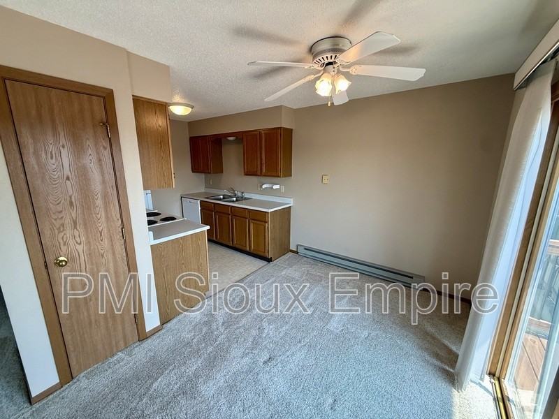 1101 E 9th St #1 - Photo 2 of 10