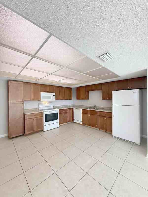 1454 Trotter Rd - Photo 5 of 47