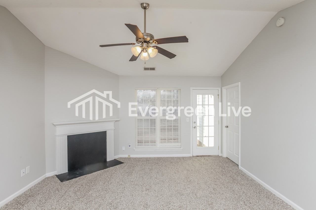 6 Danrock Ct - Photo 5 of 14
