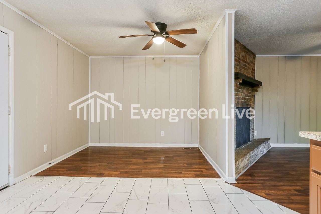1705 W 58th St - Photo 7 of 18