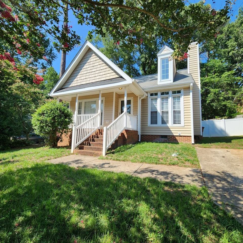 126 W Holding Ave - Photo 2 of 11