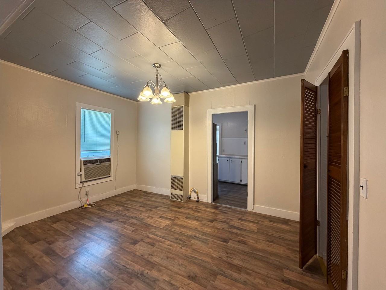 120 N Caddo St - Photo 7 of 14