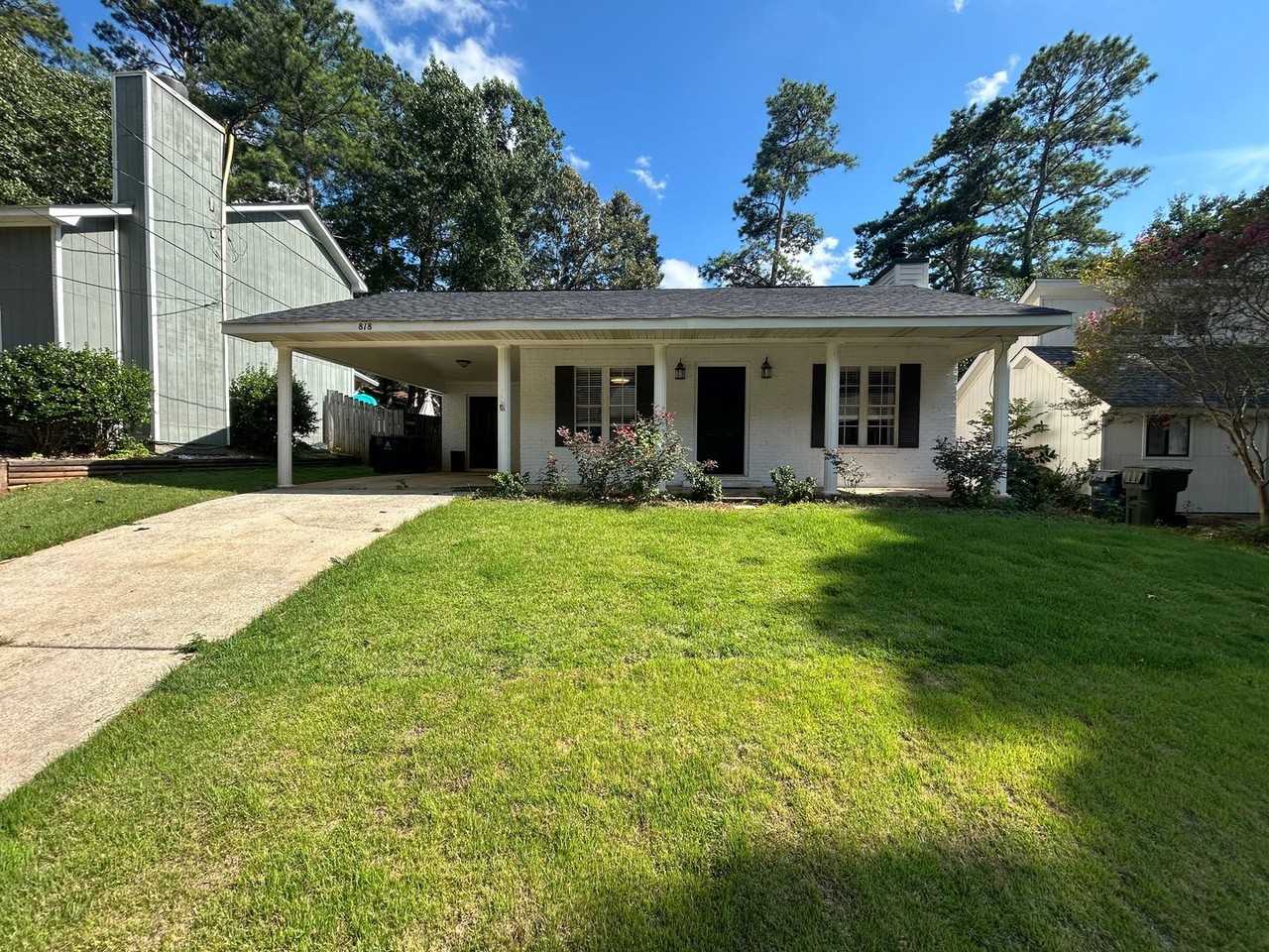818 Choctaw Ave - Photo 2 of 15