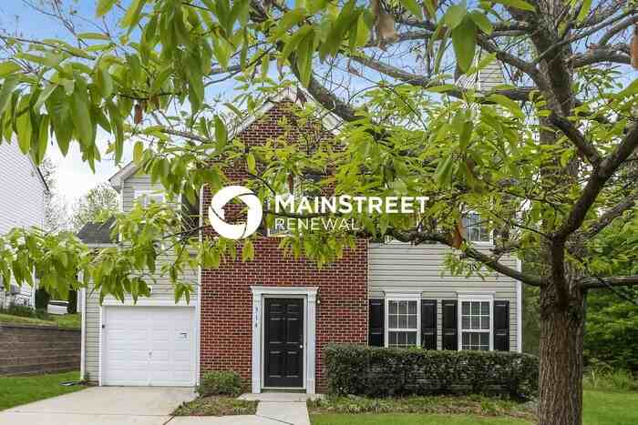 514 Woodington Ln - Photo 4 of 17
