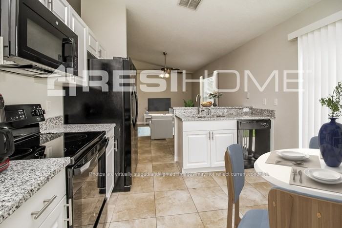 1837 Lacy Ln - Photo 2 of 15