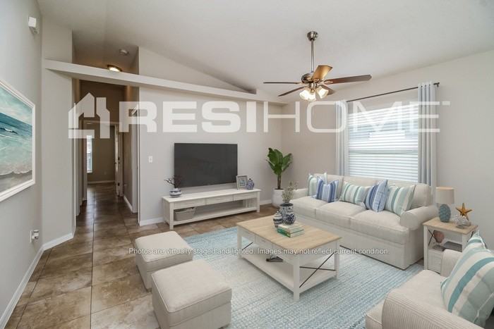 1837 Lacy Ln - Photo 5 of 15