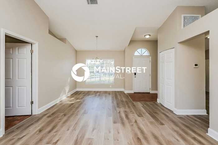 4233 Payton St - Photo 3 of 16