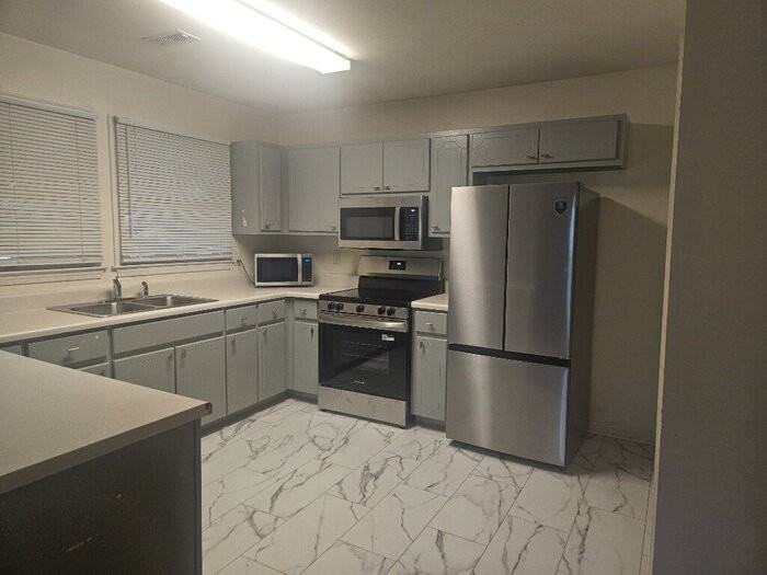 9 Cone Crest Ct - Photo 2 of 18