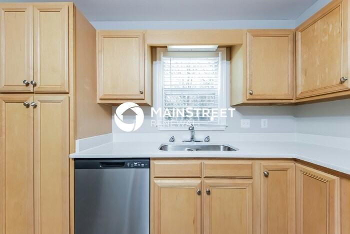 1501 Birkdale Ct - Photo 6 of 17