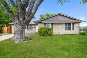 featured image of 6436 Moonhill Dr