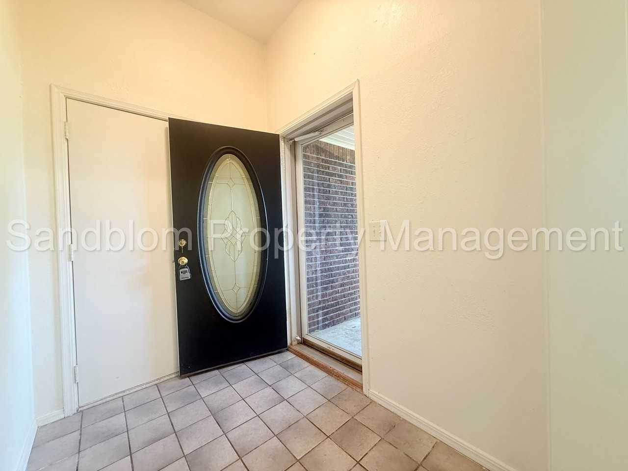 8928 E 87th Pl - Photo 3 of 27