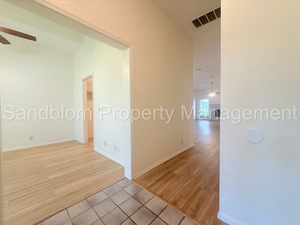 8928 E 87th Pl - Photo 4 of 27