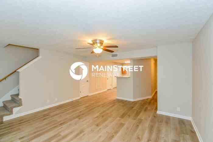 8027 Mickey Katz Cir - Photo 5 of 17