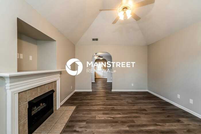 465 Fox Run Cir - Photo 5 of 16