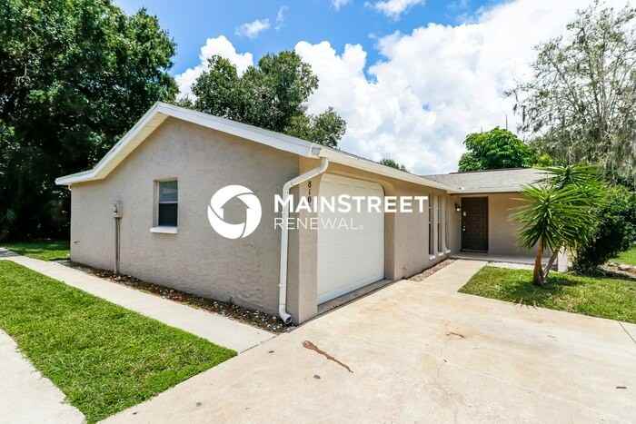 8101 Brown Pelican Ave - Photo 2 of 16