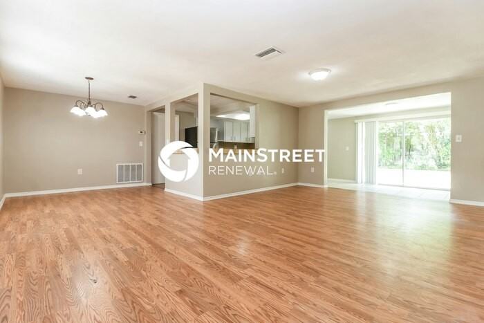 8101 Brown Pelican Ave - Photo 3 of 16