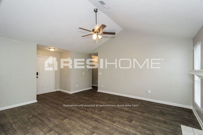 3501 Baroney Ln Sw - Photo 7 of 19