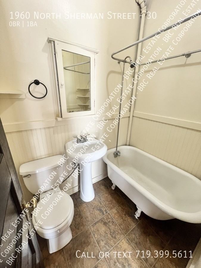 Cross Apartments - Photo 5 of 20