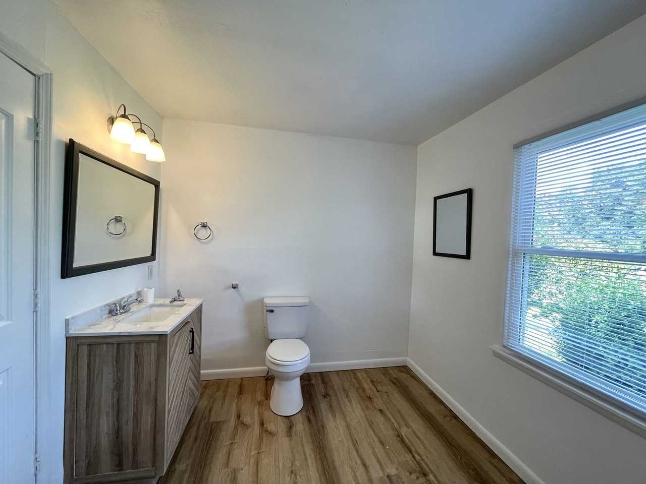 481 Mcquade Cir - Photo 5 of 23
