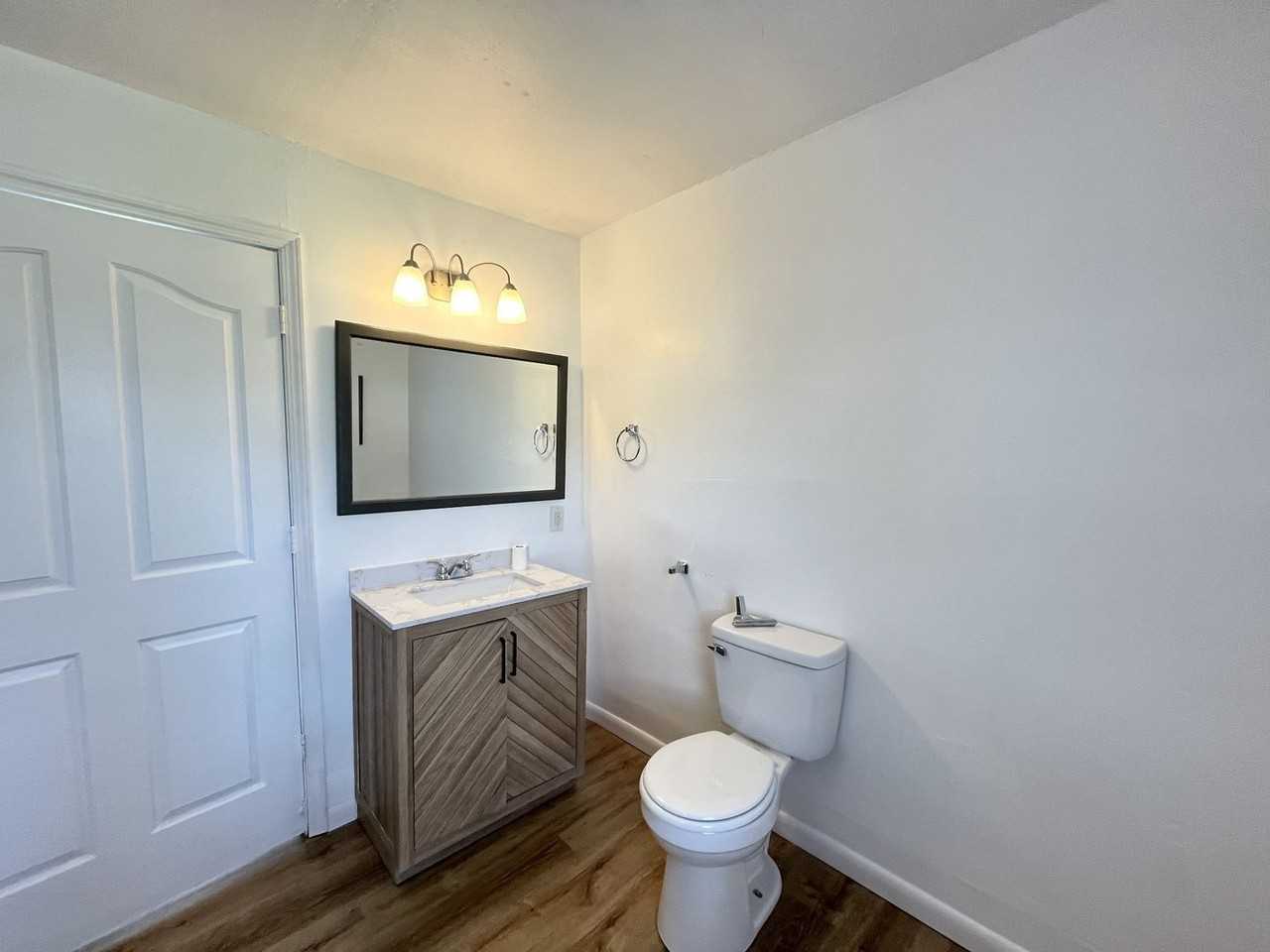 481 Mcquade Cir - Photo 6 of 23