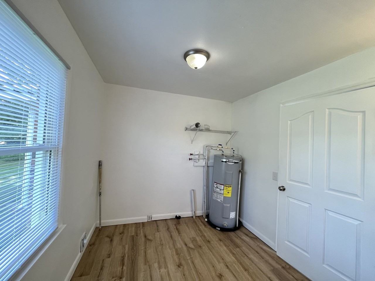 481 Mcquade Cir - Photo 7 of 23