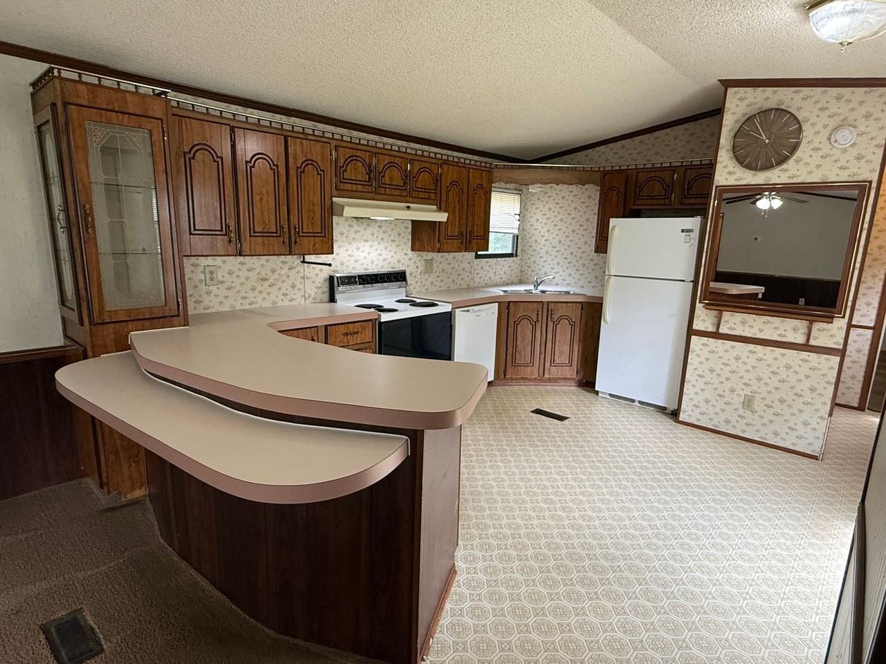6409 Glenn Teague Rd - Photo 3 of 10