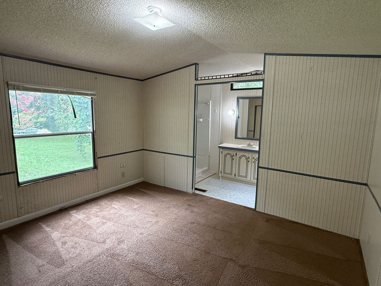 6409 Glenn Teague Rd - Photo 6 of 10
