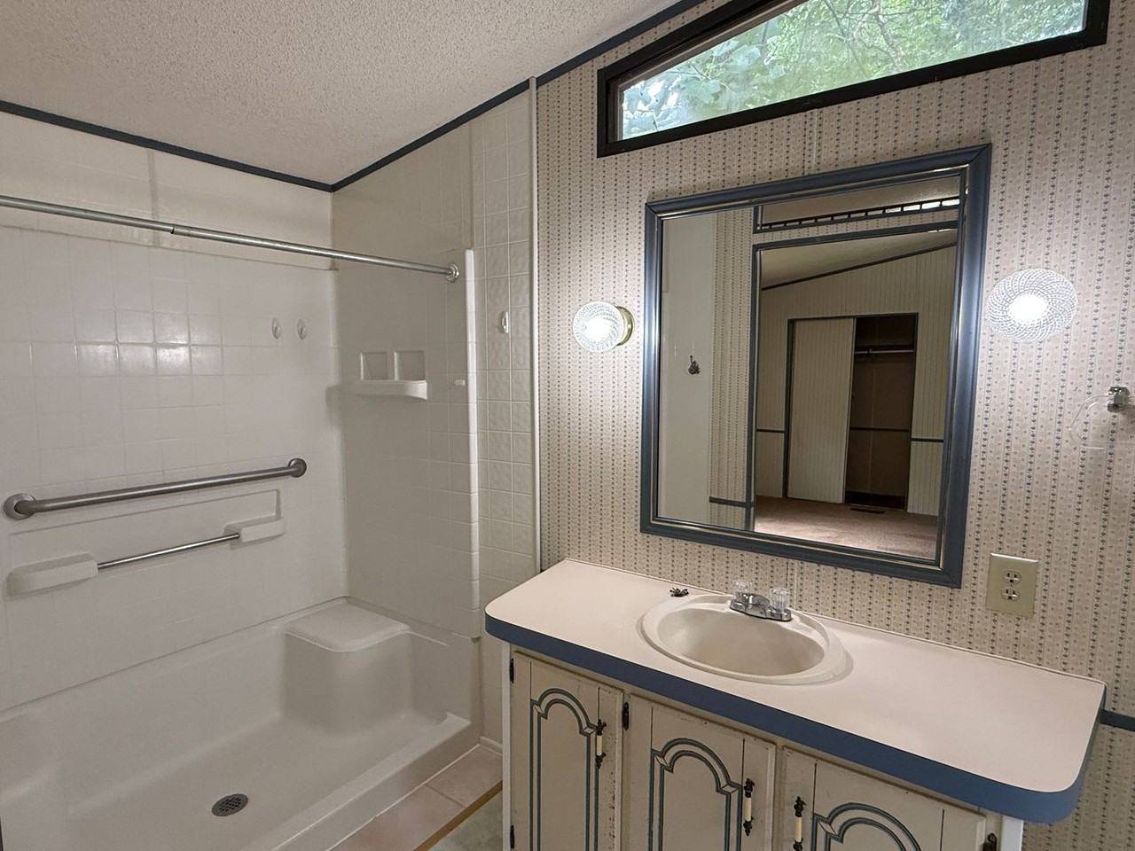 6409 Glenn Teague Rd - Photo 7 of 10