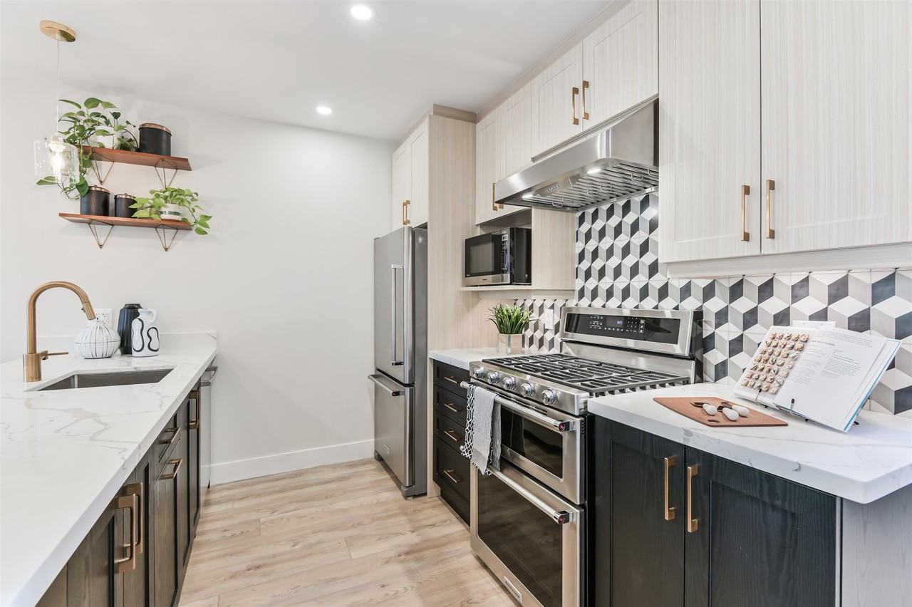 90 Tecumseth St - Photo 3 of 24