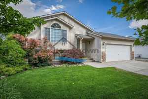 featured image of 3019 N Alfalfa Loop