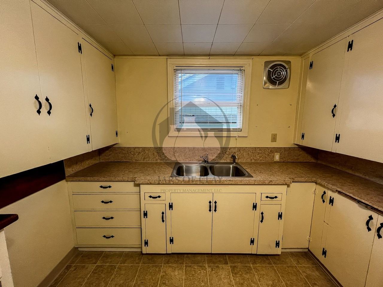 Adams/Baker #2022-1060 - Photo 6 of 25