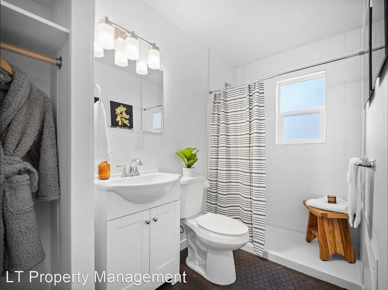 Taylor Apartments - Photo 4 of 11