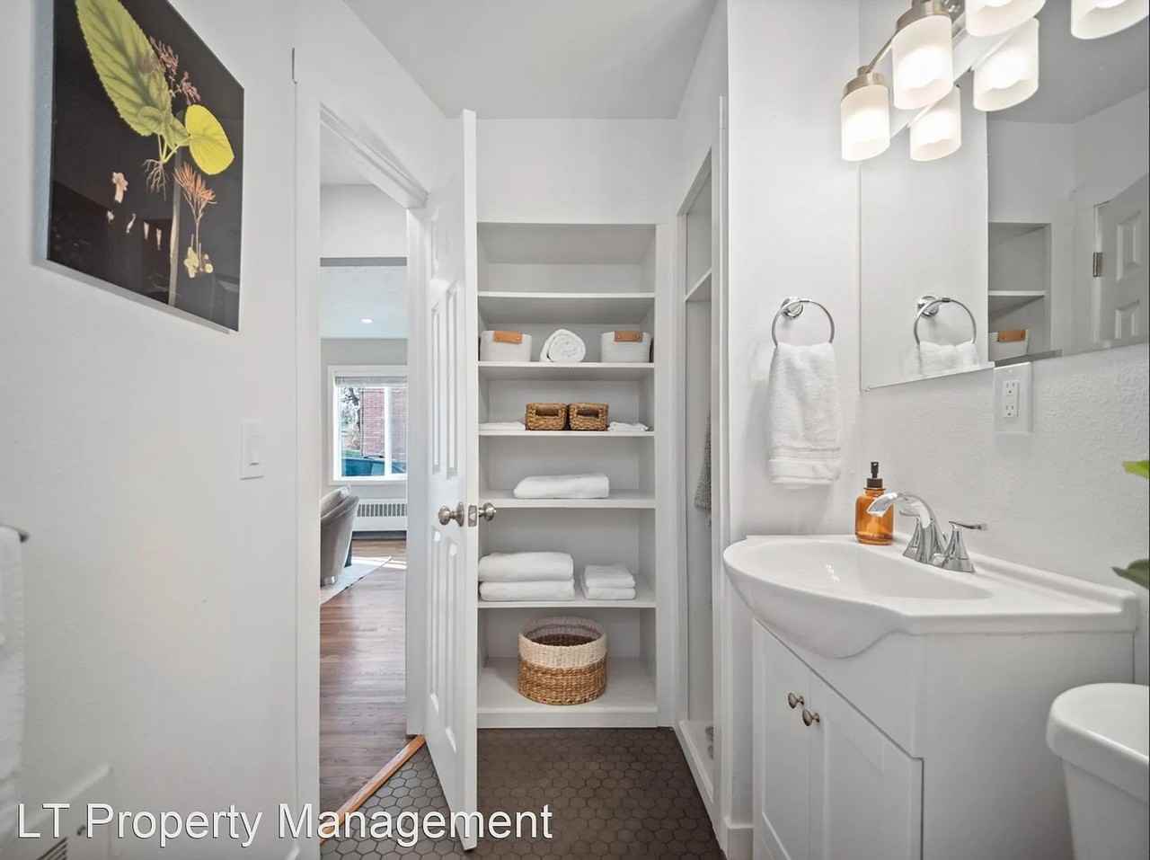 Taylor Apartments - Photo 5 of 11