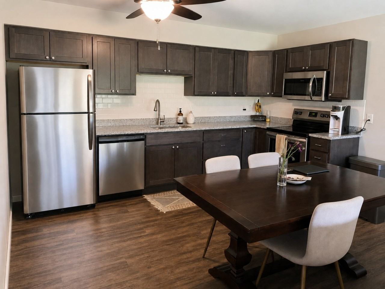 Park Ridge Apartments - Photo 4 of 12